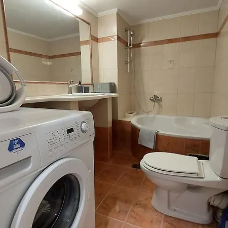 דירה Avli House