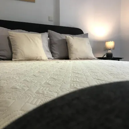 דירה Avli House *