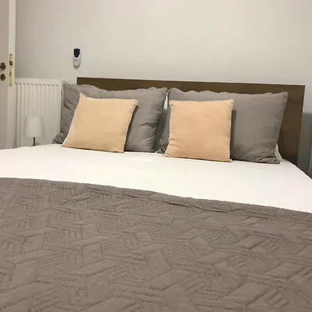 דירה Avli House הרקליון